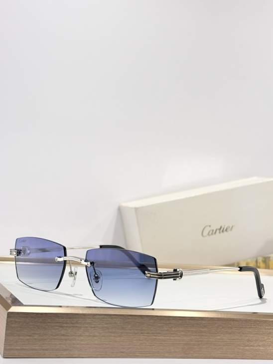 Picture of Cartier Sunglasses _SKUfw77796260fw